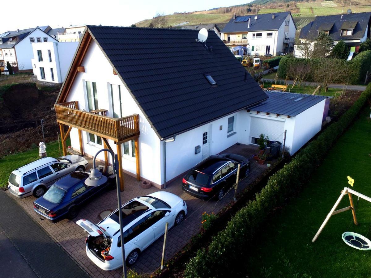 Moselie Ferienwohnung Kinheim Mosel المظهر الخارجي الصورة